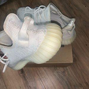 Adidas Yeezy Boost 350 V2